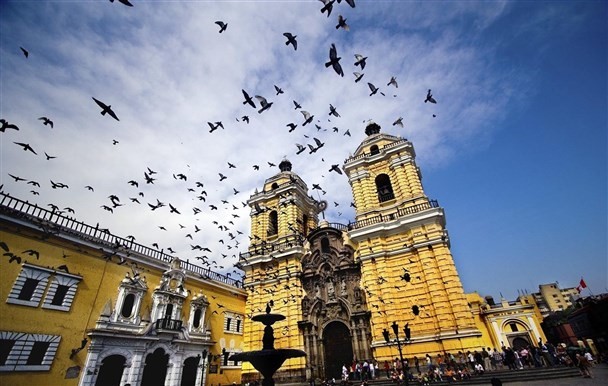 ليما عاصمة بيرو