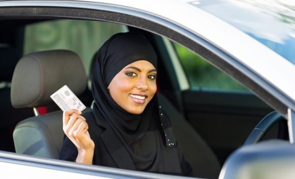 ايجابيات قيادة المرأة للسيارة على الجانب الاقتصادي